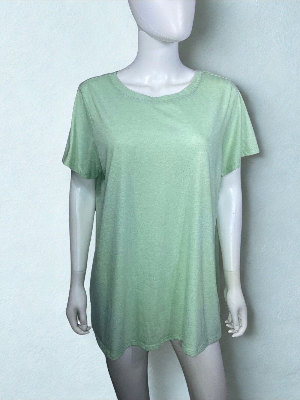 Torrid Mint Green Short Sleeve Tee [Size 2]
